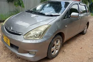 Toyota Wish 2005 Silver