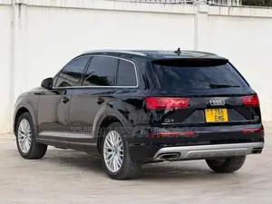 Audi Q7 2018 Gray