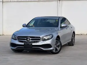 Mercedes-Benz E200 2017 Gray