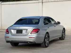 Mercedes-Benz E200 2017 Gray