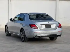 Mercedes-Benz E200 2017 Gray