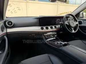 Mercedes-Benz E200 2017 Gray