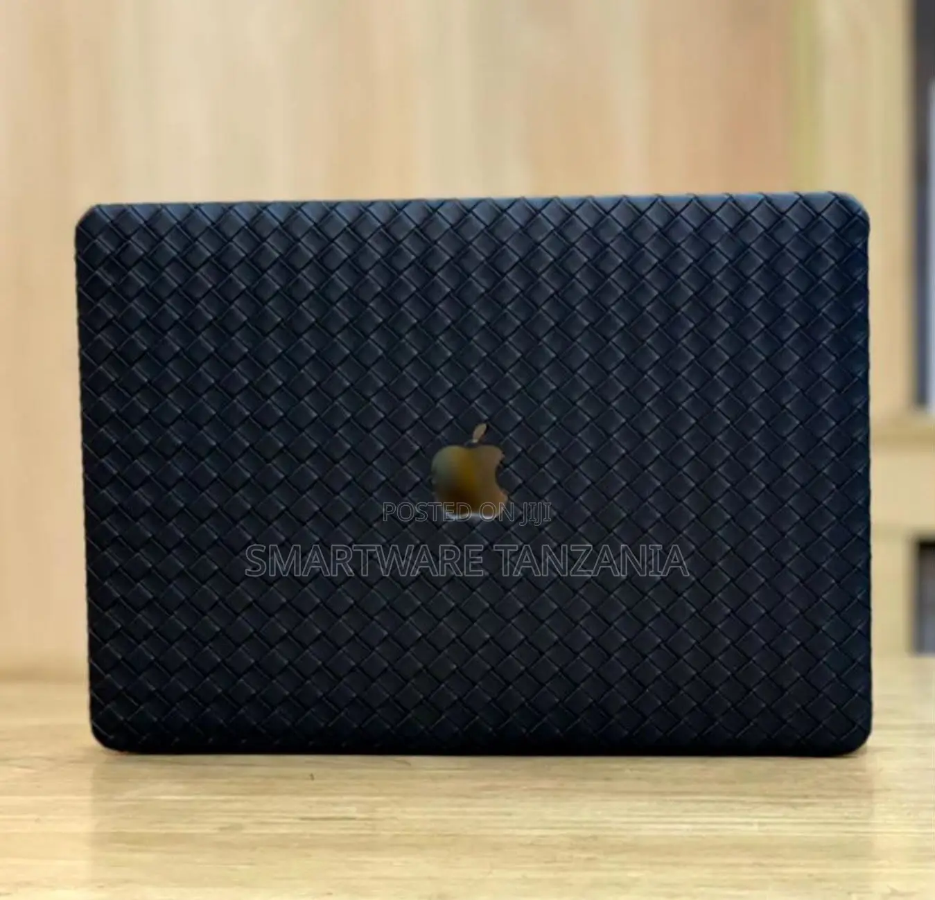 Macbook Hard Case Black Woven Leather Diamond Pattern