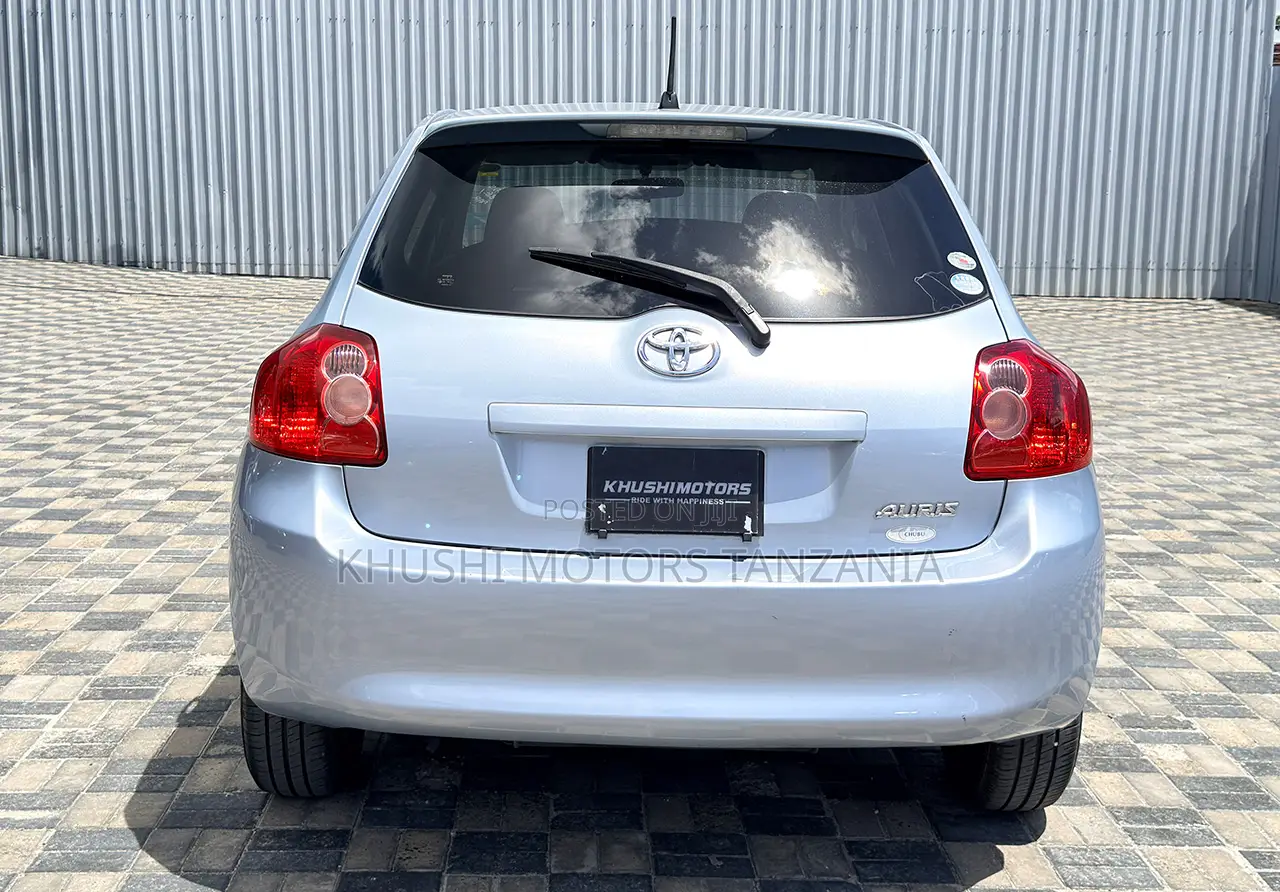 Toyota Auris 2008 Silver
