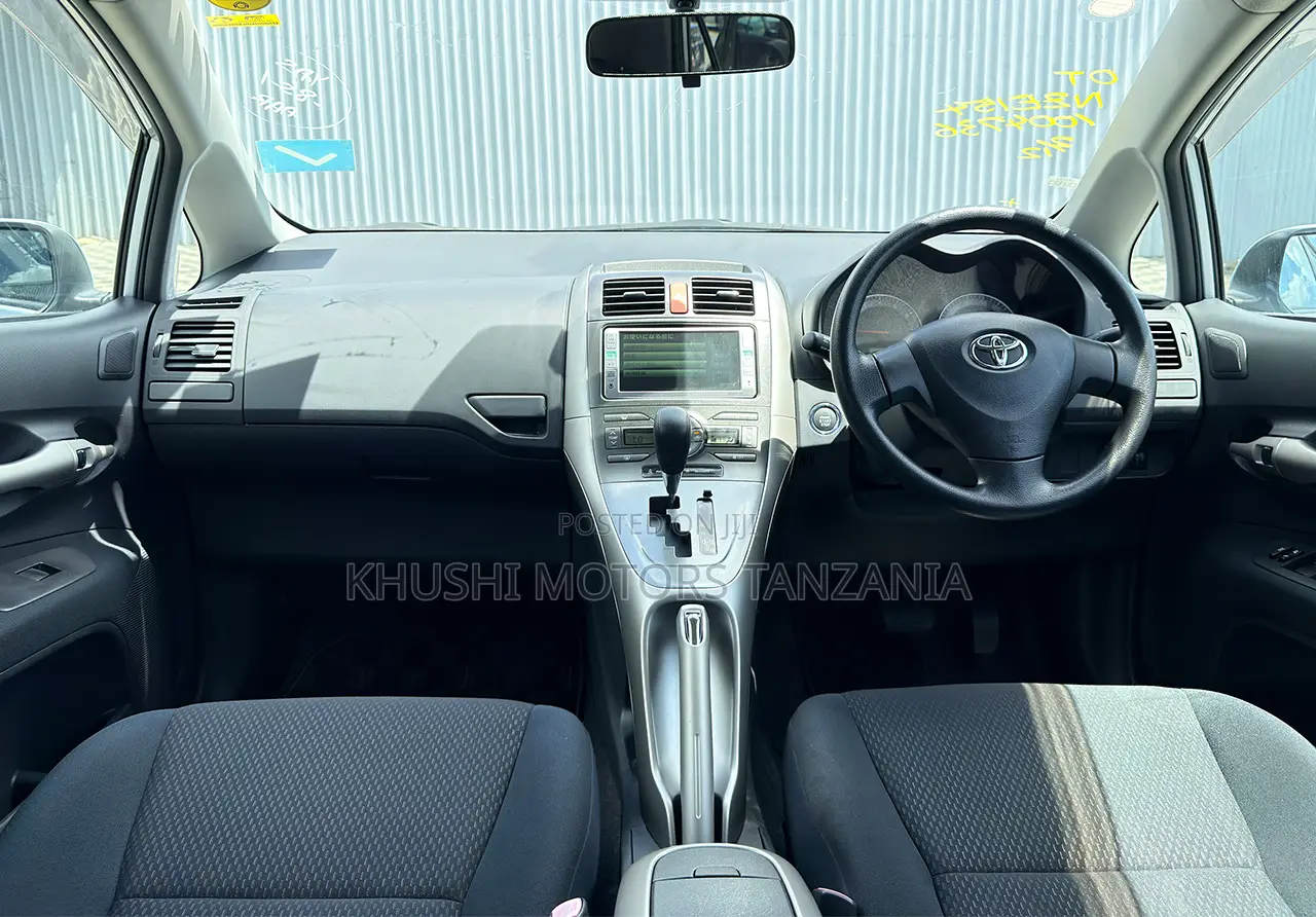Toyota Auris 2008 Silver