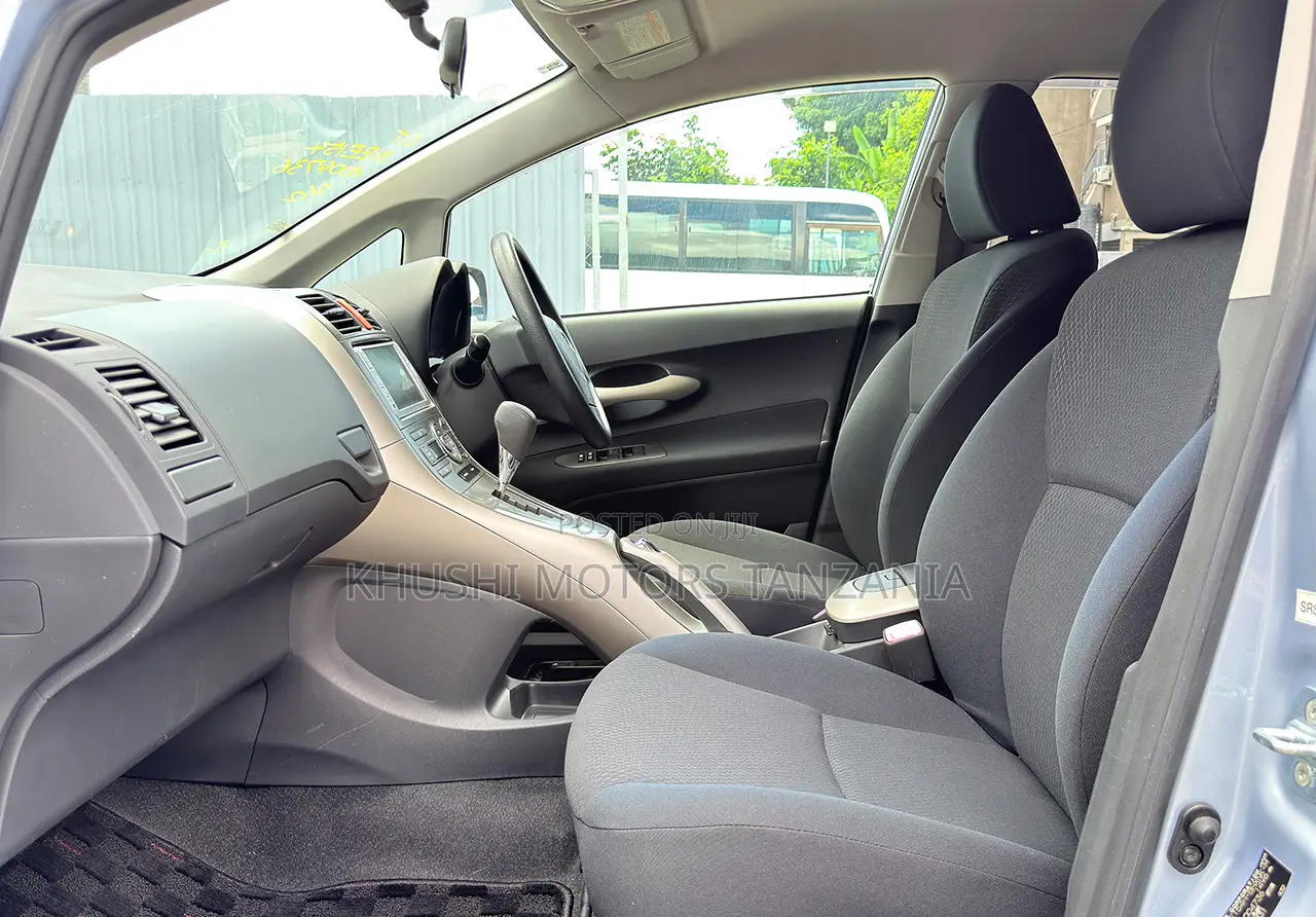 Toyota Auris 2008 Silver