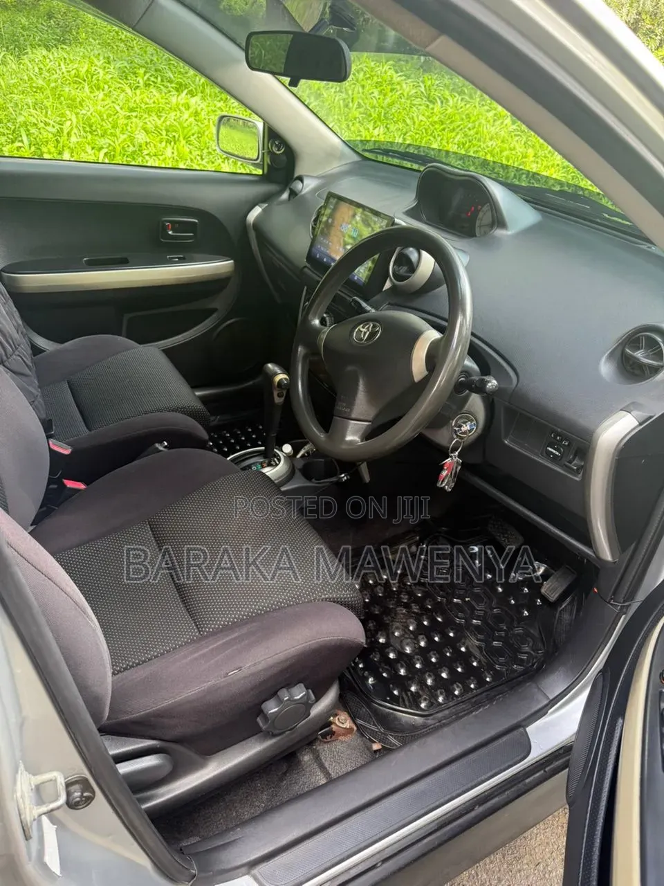 Toyota IST 2005 Silver