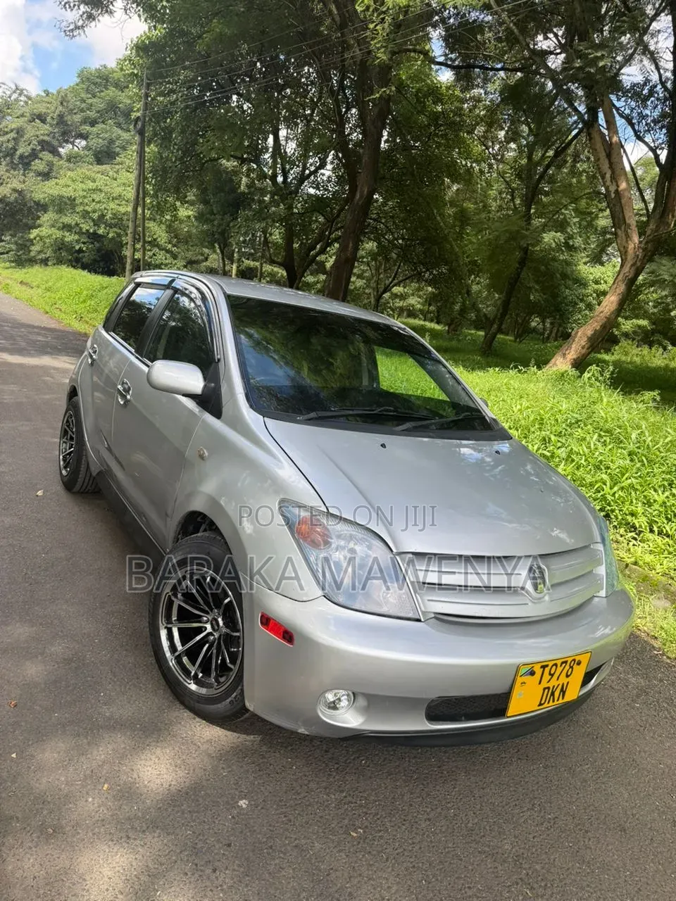 Toyota IST 2005 Silver