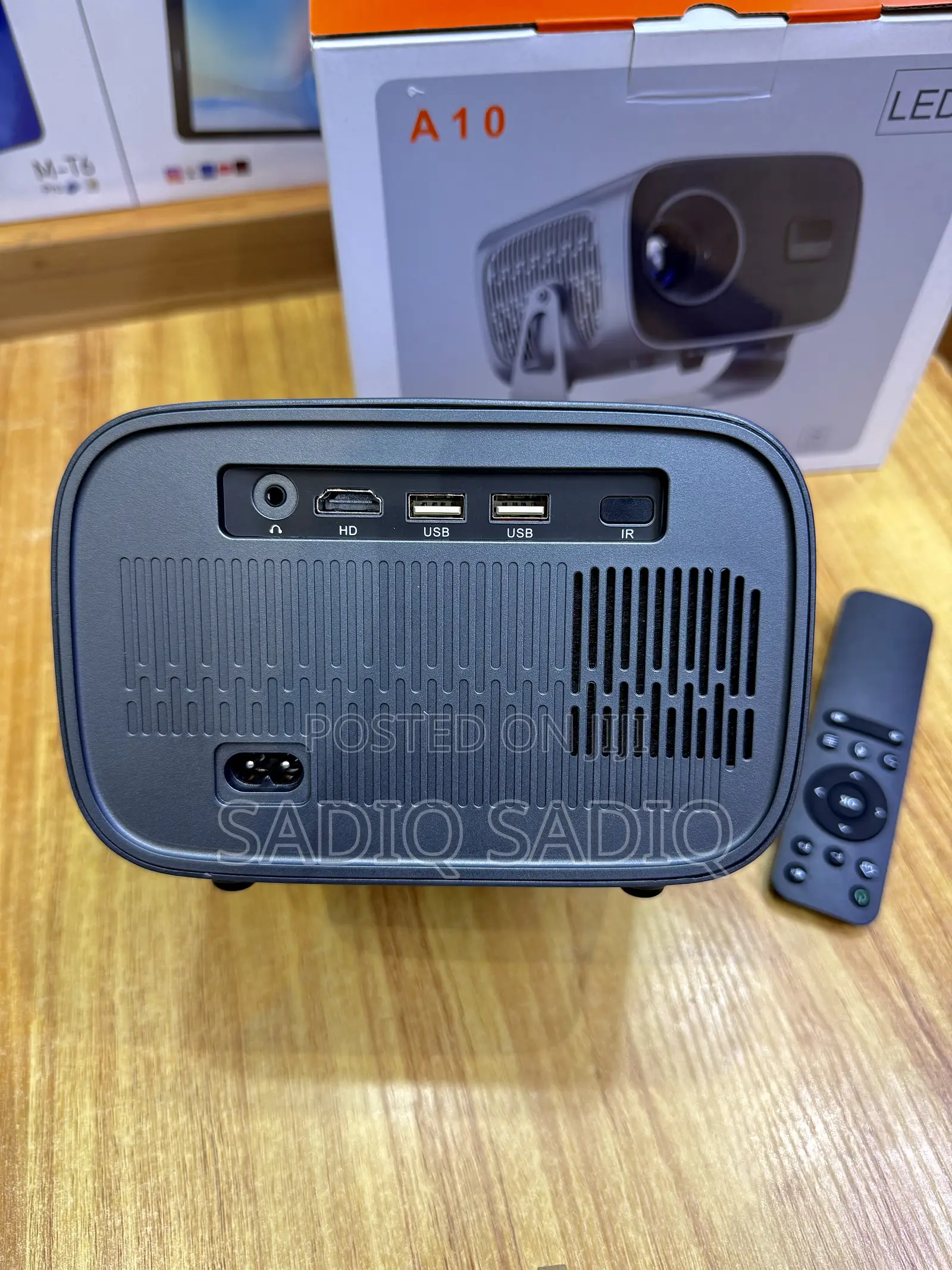 A10 Smart Projector