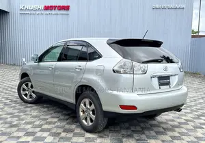 Toyota Harrier 2005 Silver