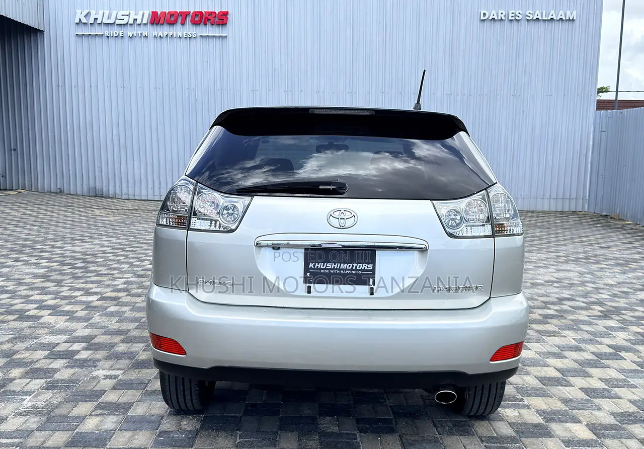 Toyota Harrier 2005 Silver