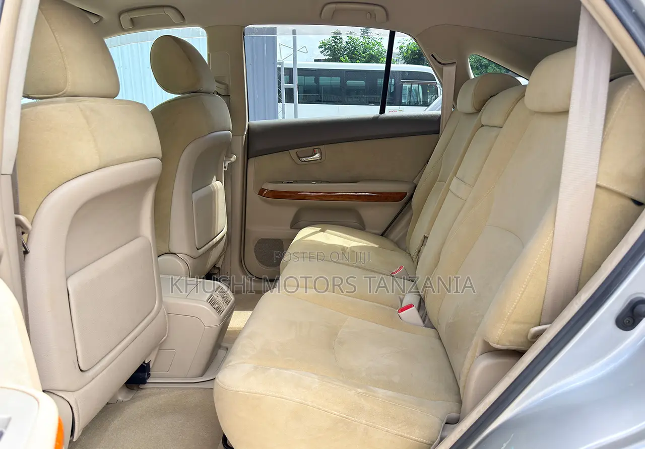 Toyota Harrier 2005 Silver