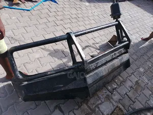 Land Cruiser Bull Guard and Radio Call