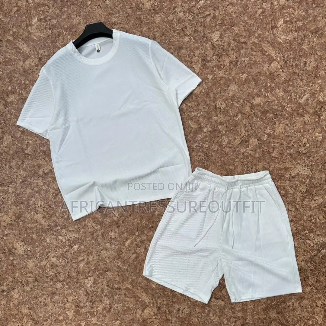 Casual Set Pieces Short-Sleeves Collection Available