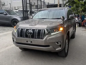 Toyota Land Cruiser Prado 2.7 2022 Gold