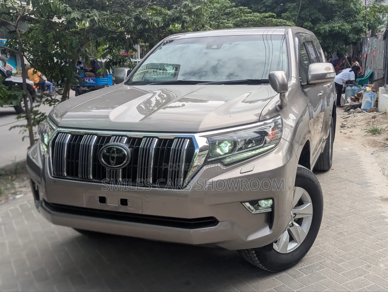 Toyota Land Cruiser Prado 2.7 2022 Gold