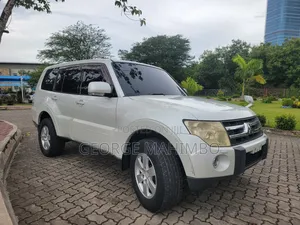 Mitsubishi Pajero 2006 White