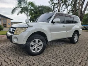 Mitsubishi Pajero 2006 White