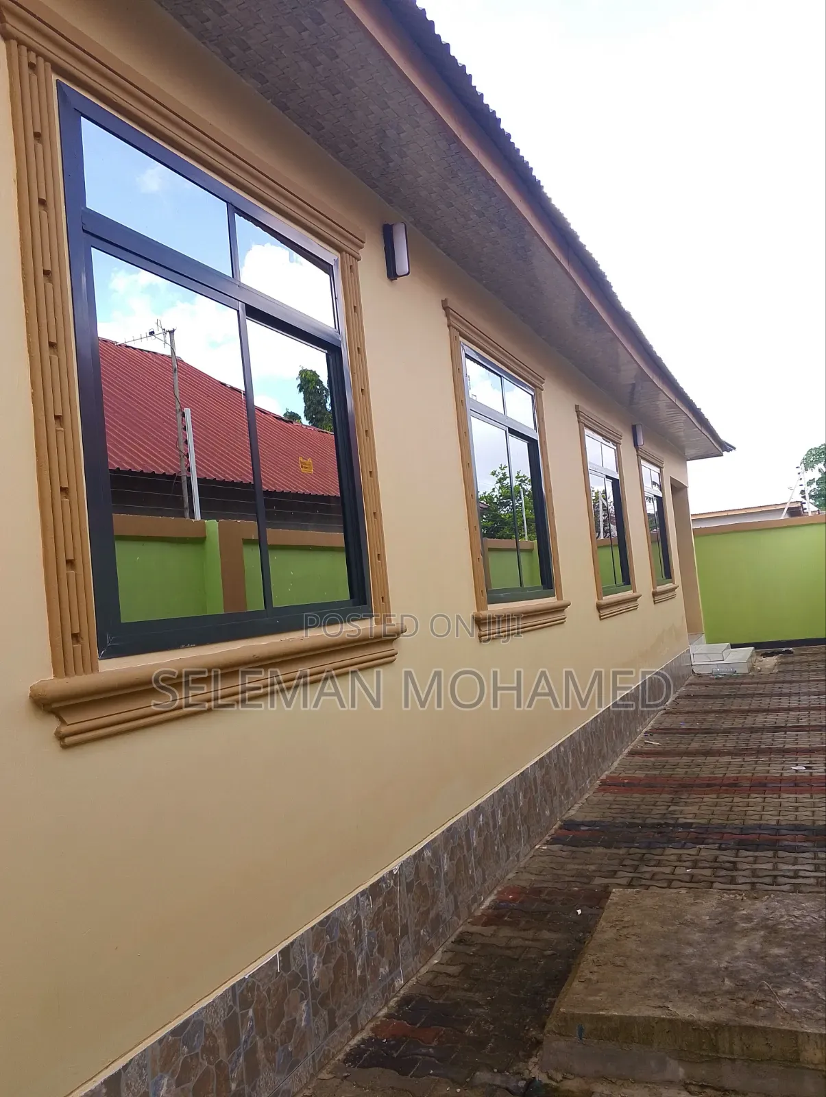 Furnished 6bdrm House in Biriani Real Estate, Chamazi for sale