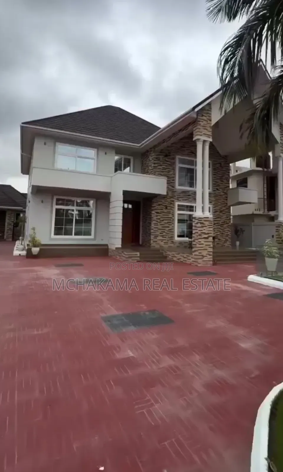 5bdrm Block of Flats in Mchakama Real Estate, Mbweni for sale