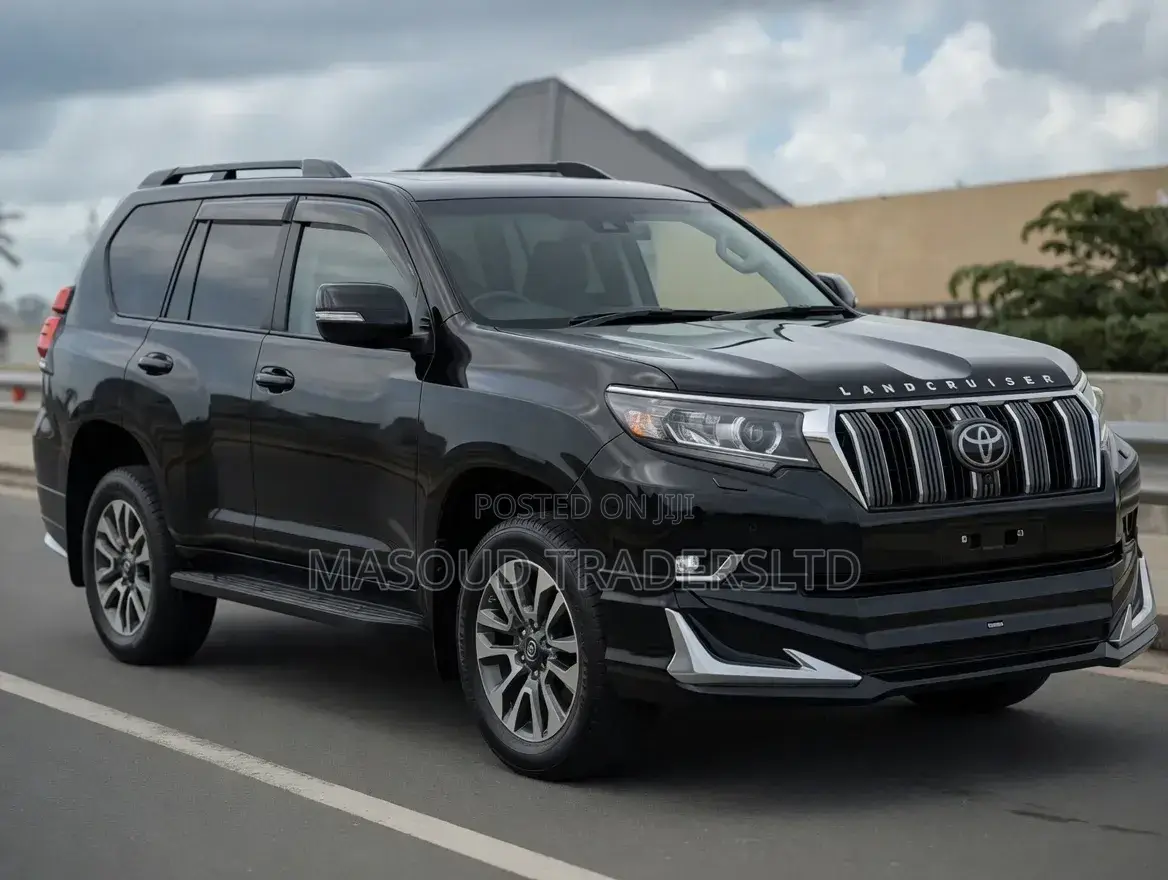 Toyota Land Cruiser Prado 2.8 2023 Black