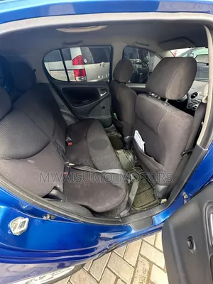 Toyota Vitz 2001 Blue