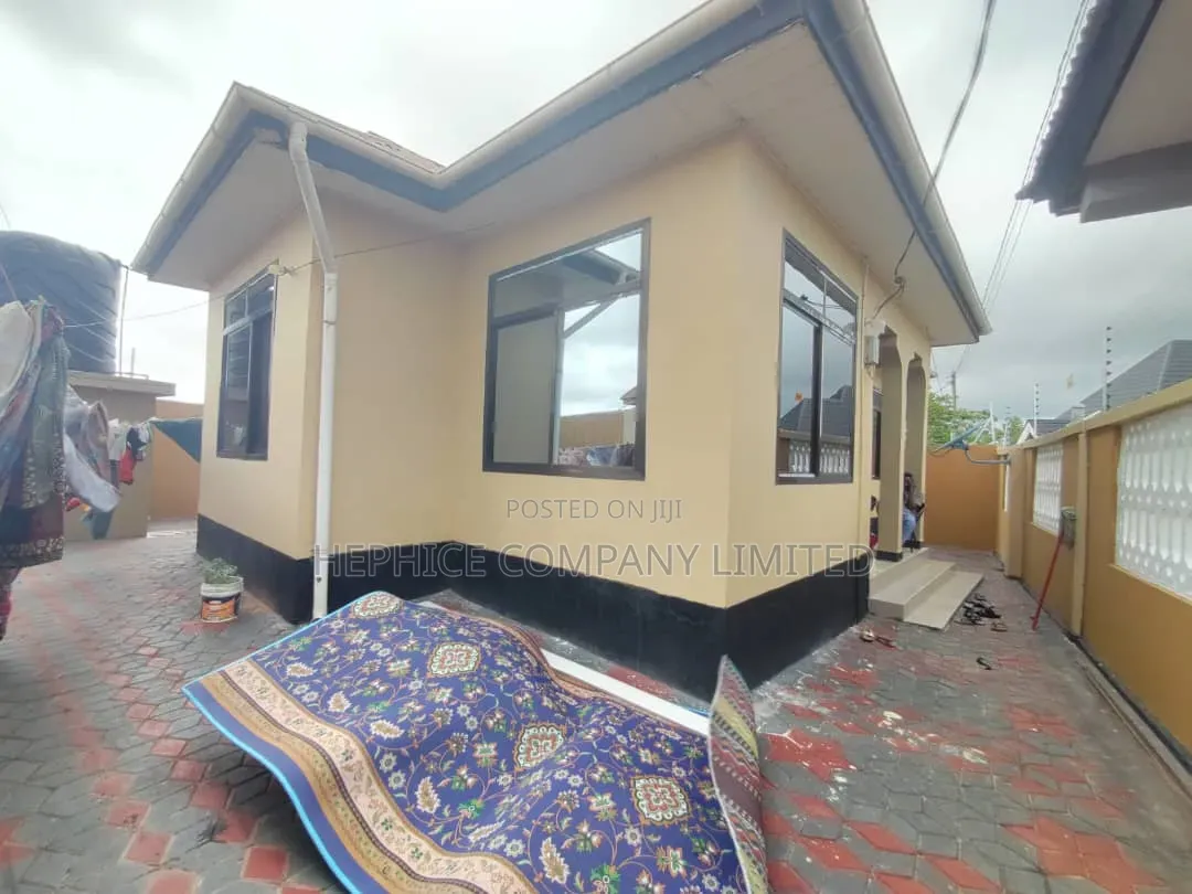 Furnished 3bdrm House in Hephice Company, Kinyerezi for sale