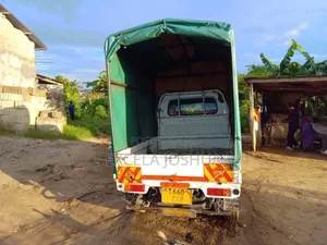Suzuki Super Carry 1992 White