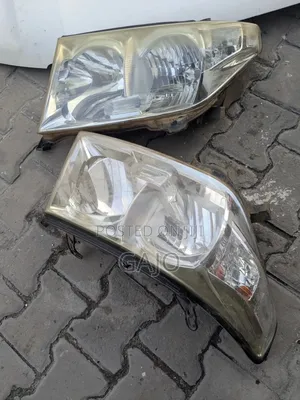 Toyota Land Cruiser Head Lights