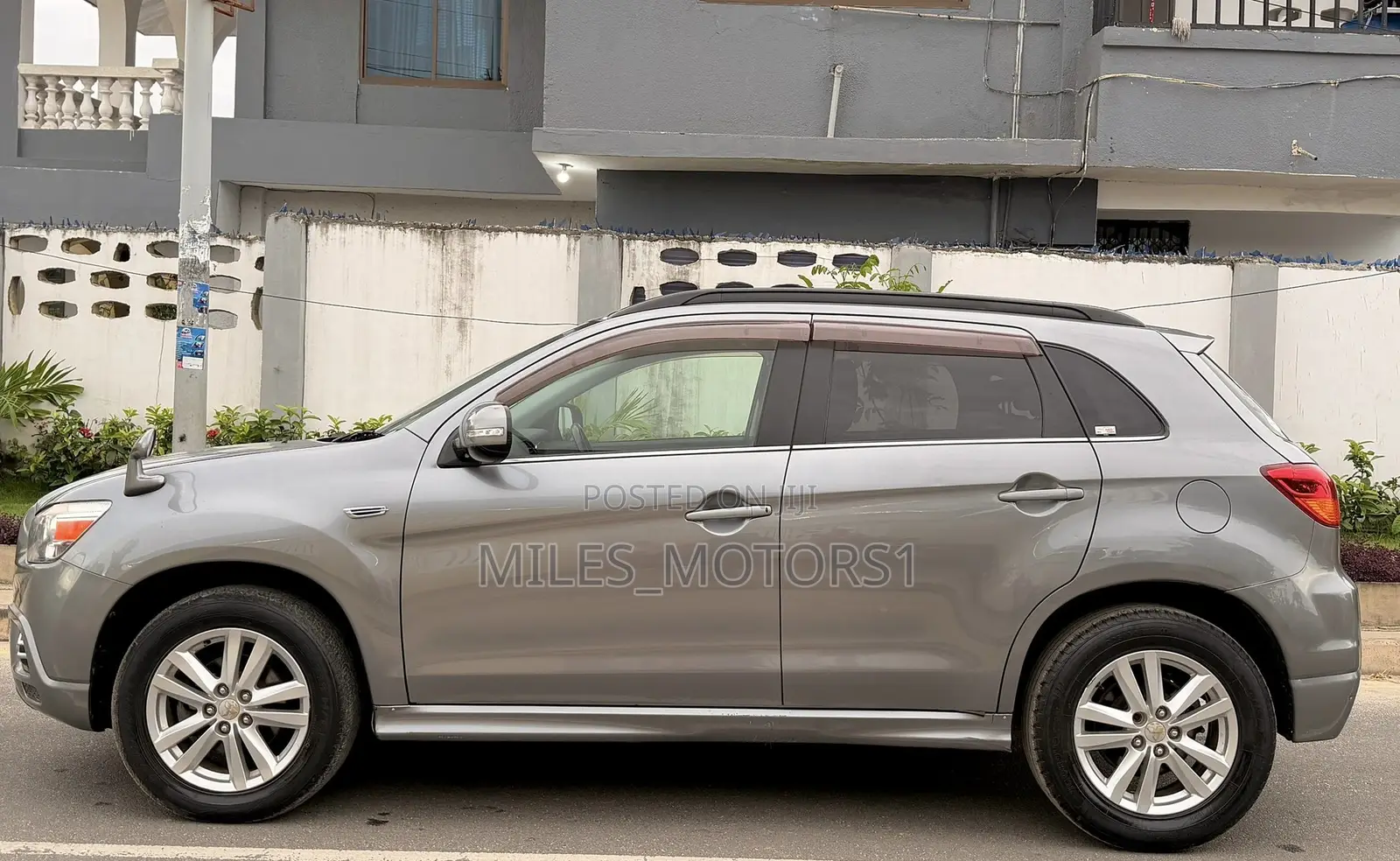 Mitsubishi RVR 2.0 2012 Gray