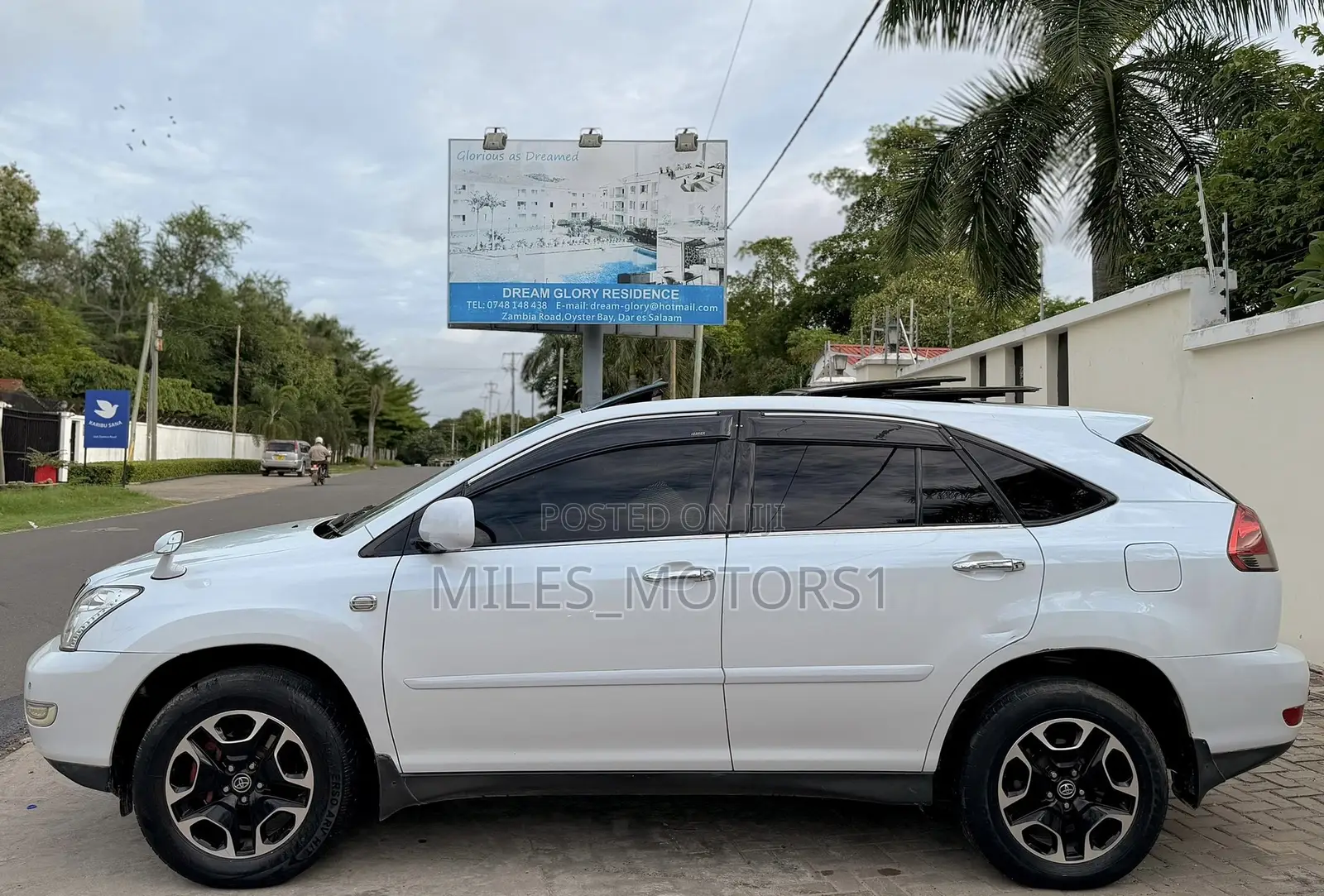 Toyota Harrier 2006 White