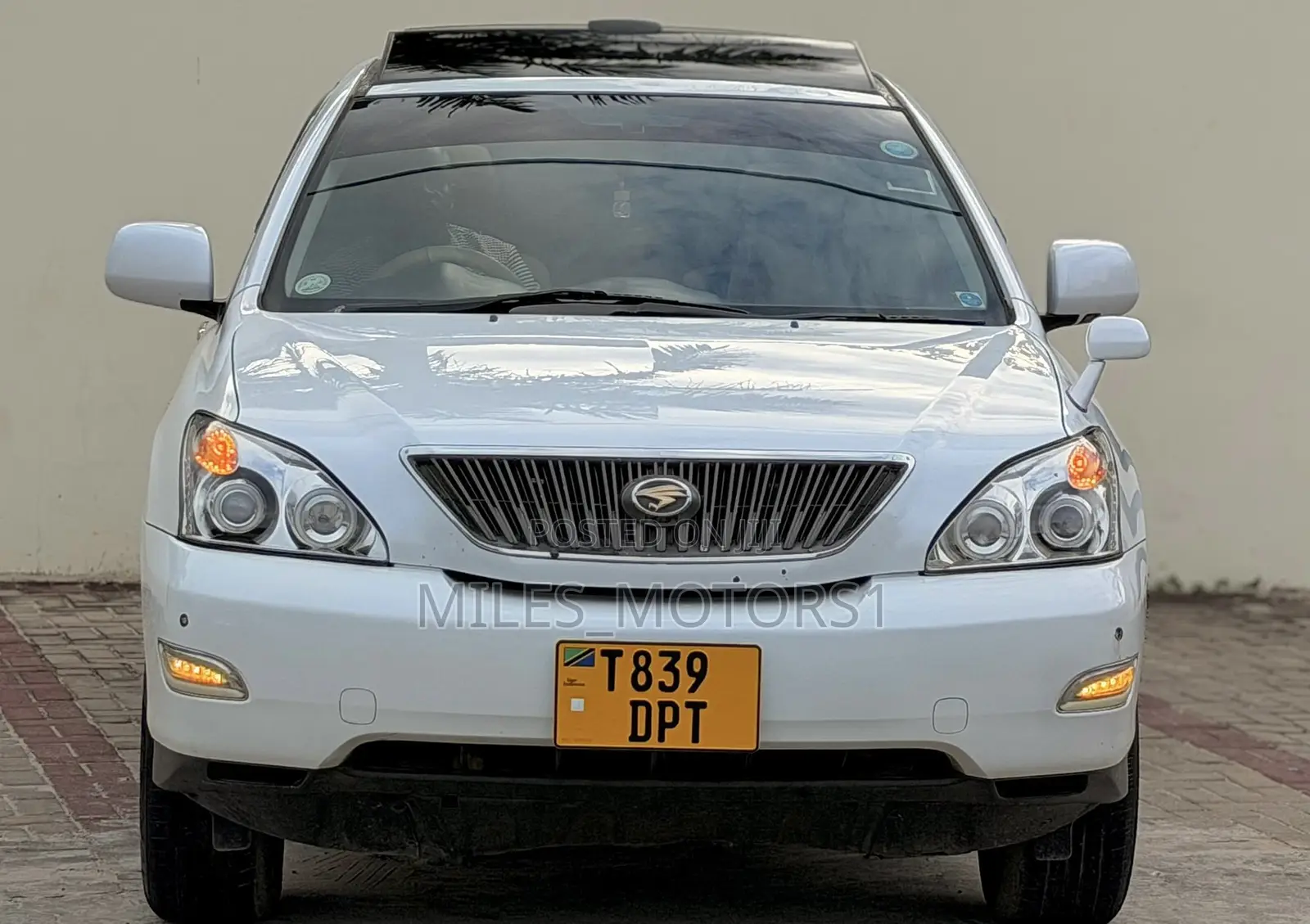 Toyota Harrier 2006 White