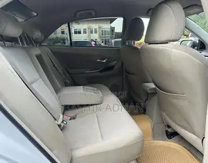 Toyota Premio 1.8 FWD 2012 White