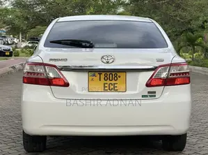 Toyota Premio 1.8 FWD 2012 White