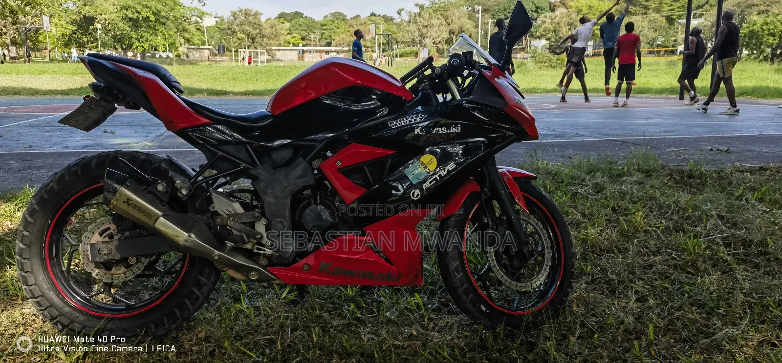 Kawasaki Ninja 300 2021 Red