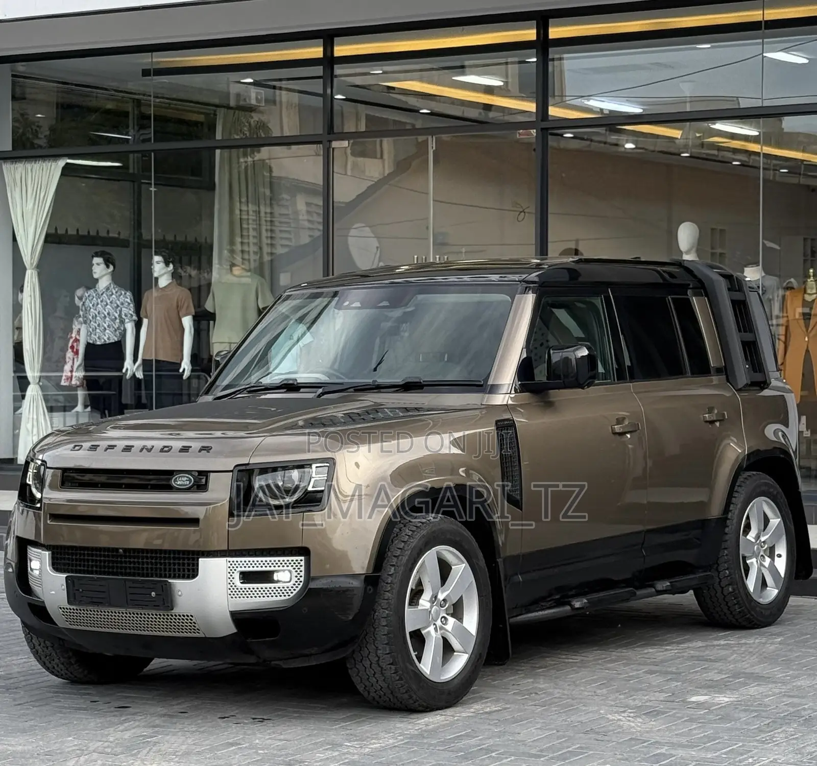 Land Rover Defender 2020 Gold