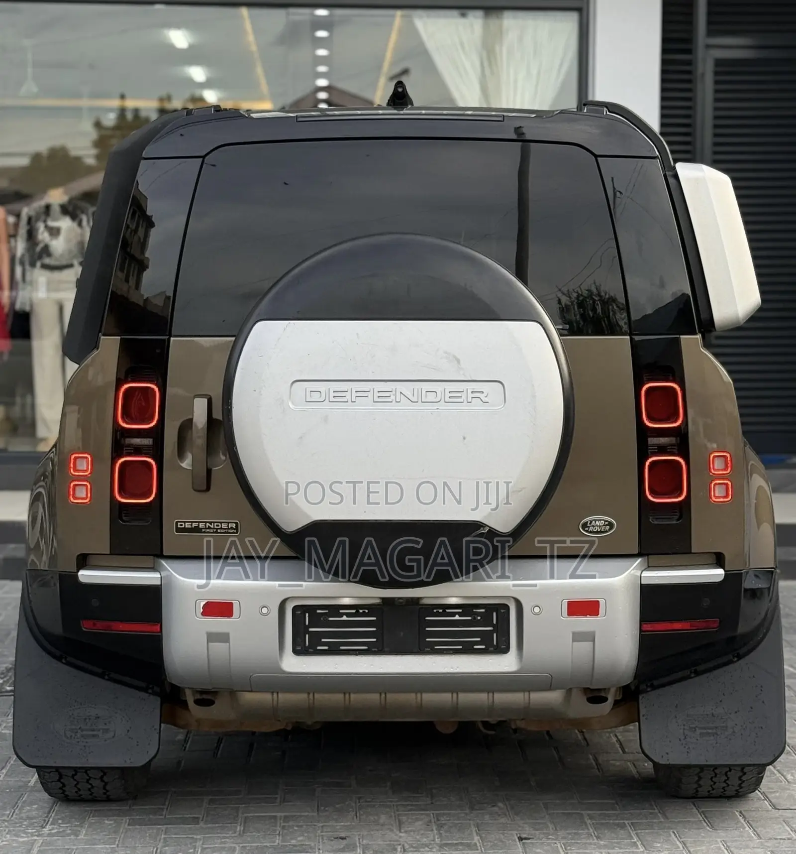 Land Rover Defender 2020 Gold