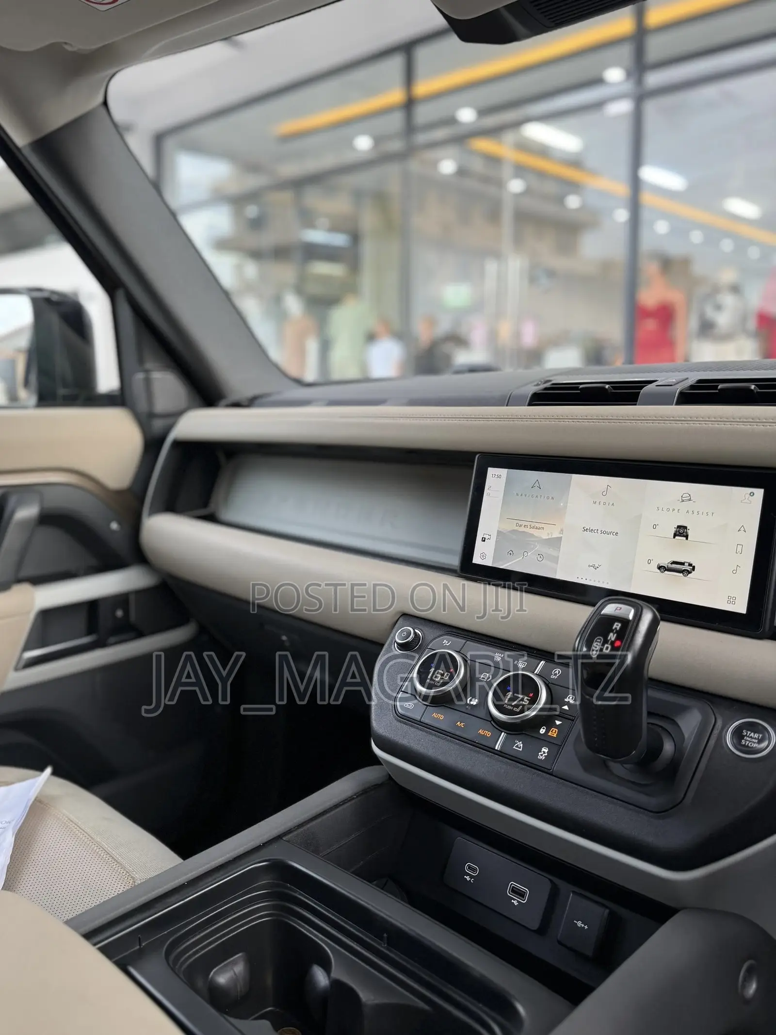 Land Rover Defender 2020 Gold