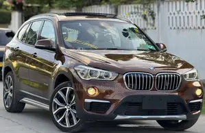 BMW X1 xDrive28i AWD 2016 Brown
