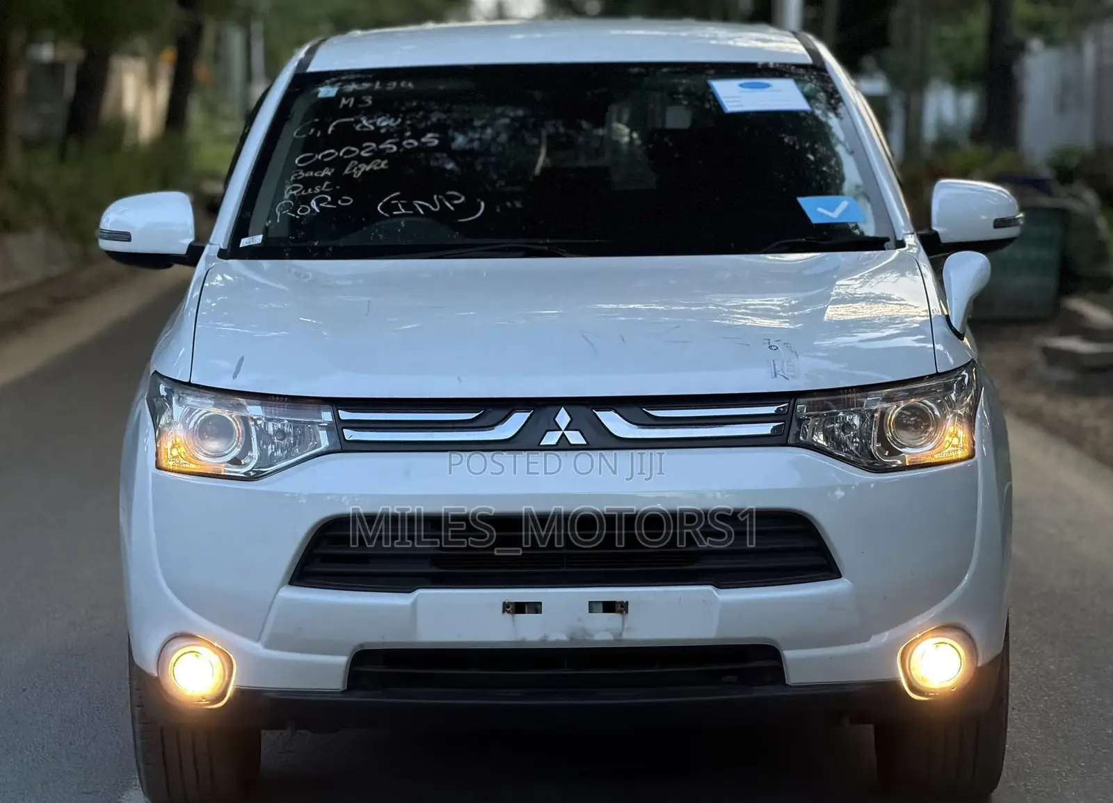 Mitsubishi Outlander 2013 White