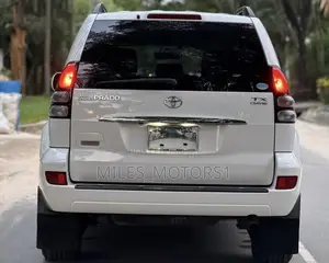 Toyota Land Cruiser Prado 2007 White