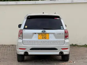 Subaru Forester 2011 White