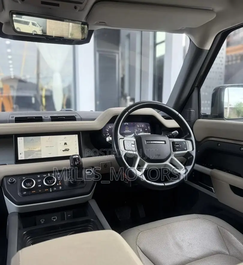 Land Rover Defender 2021 Brown
