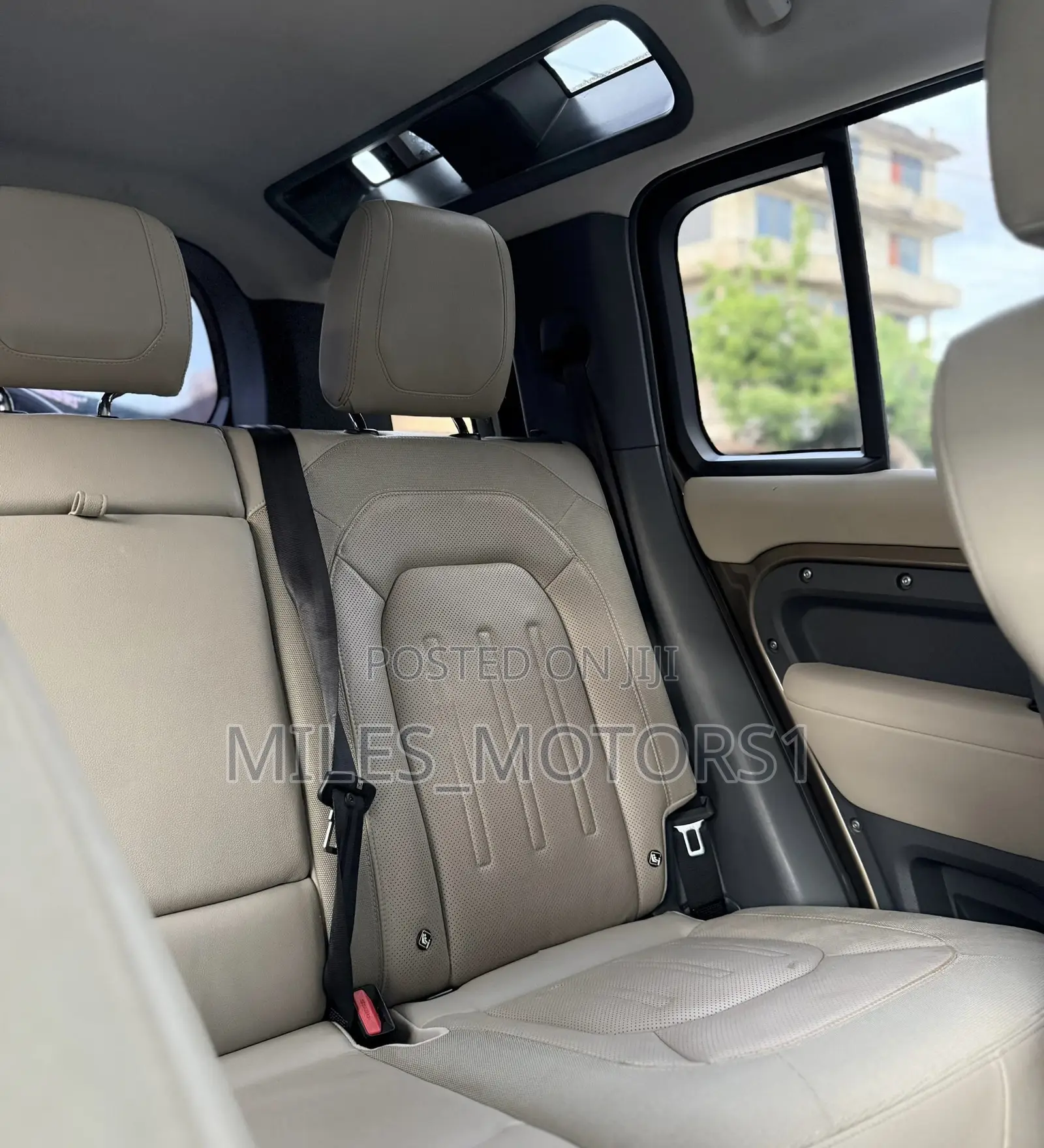 Land Rover Defender 2021 Brown