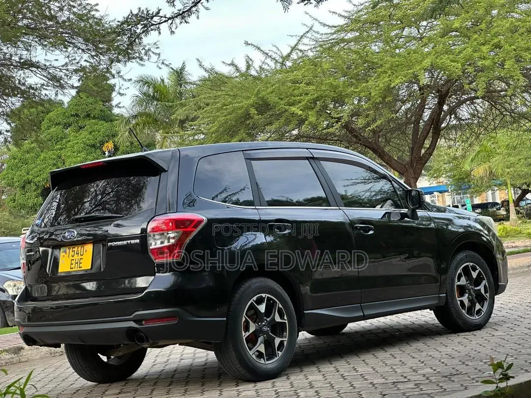Subaru Forester 2014 Black