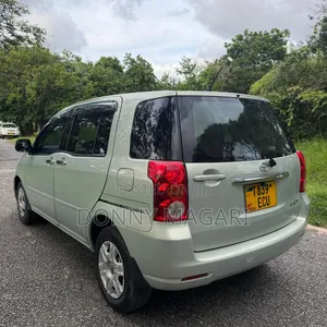 Toyota Raum 1.5 AWD 2005 Blue