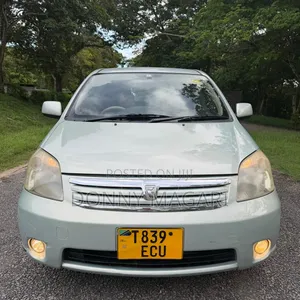 Toyota Raum 1.5 AWD 2005 Blue