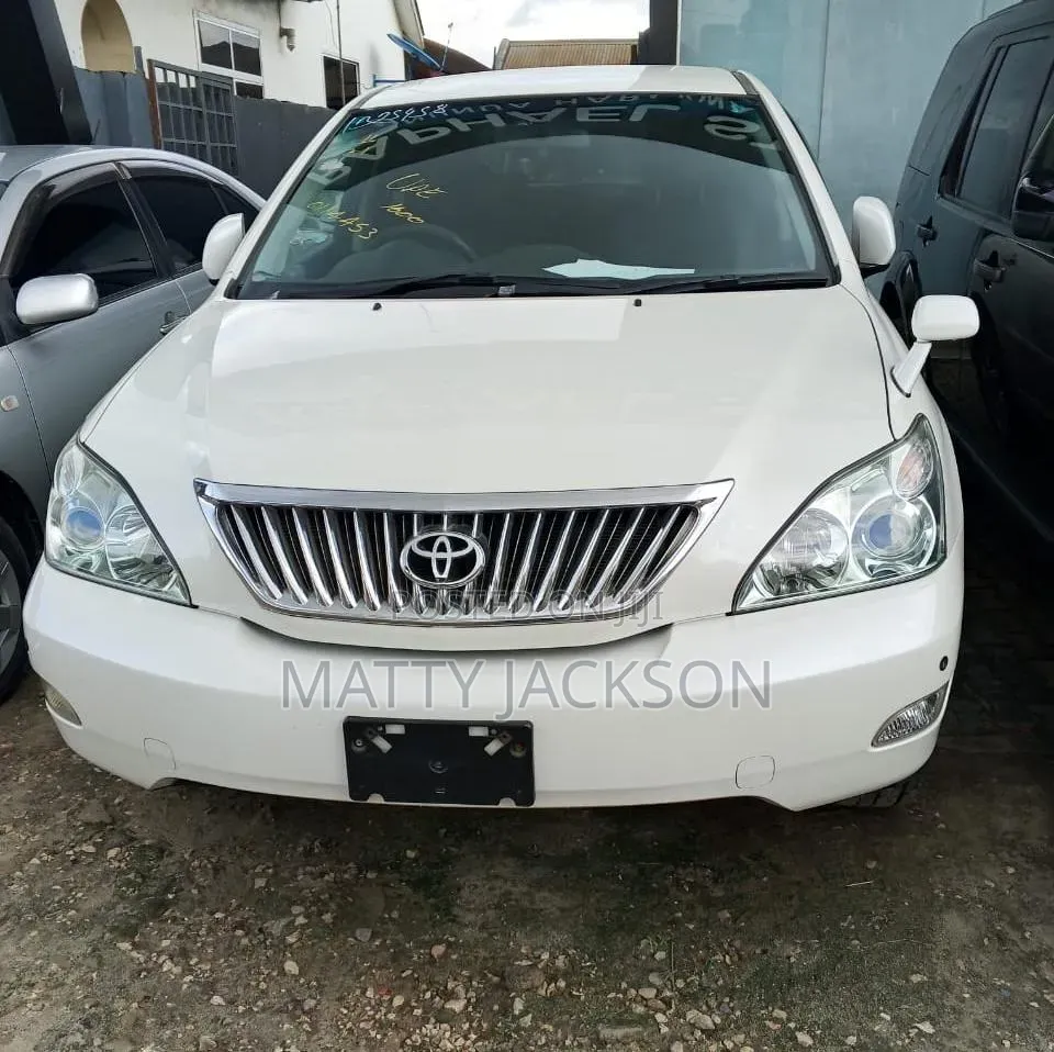 Toyota Harrier 2010 White
