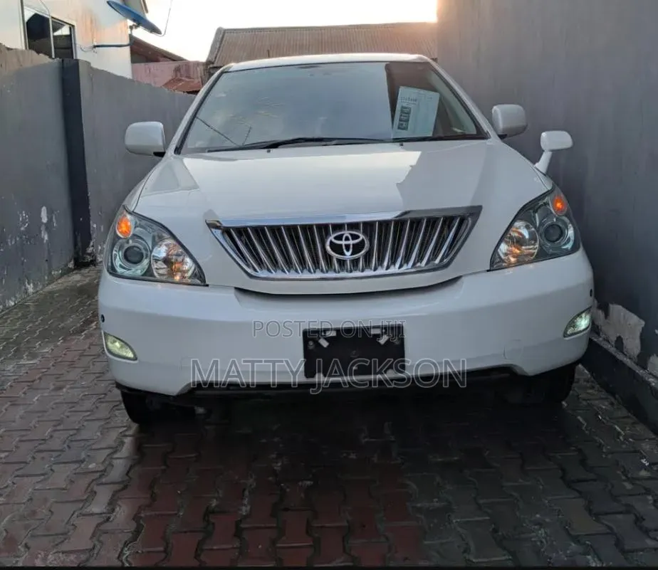 Toyota Harrier 2010 White