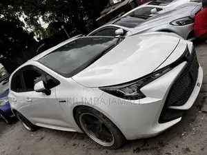 Toyota Corolla 2018 White